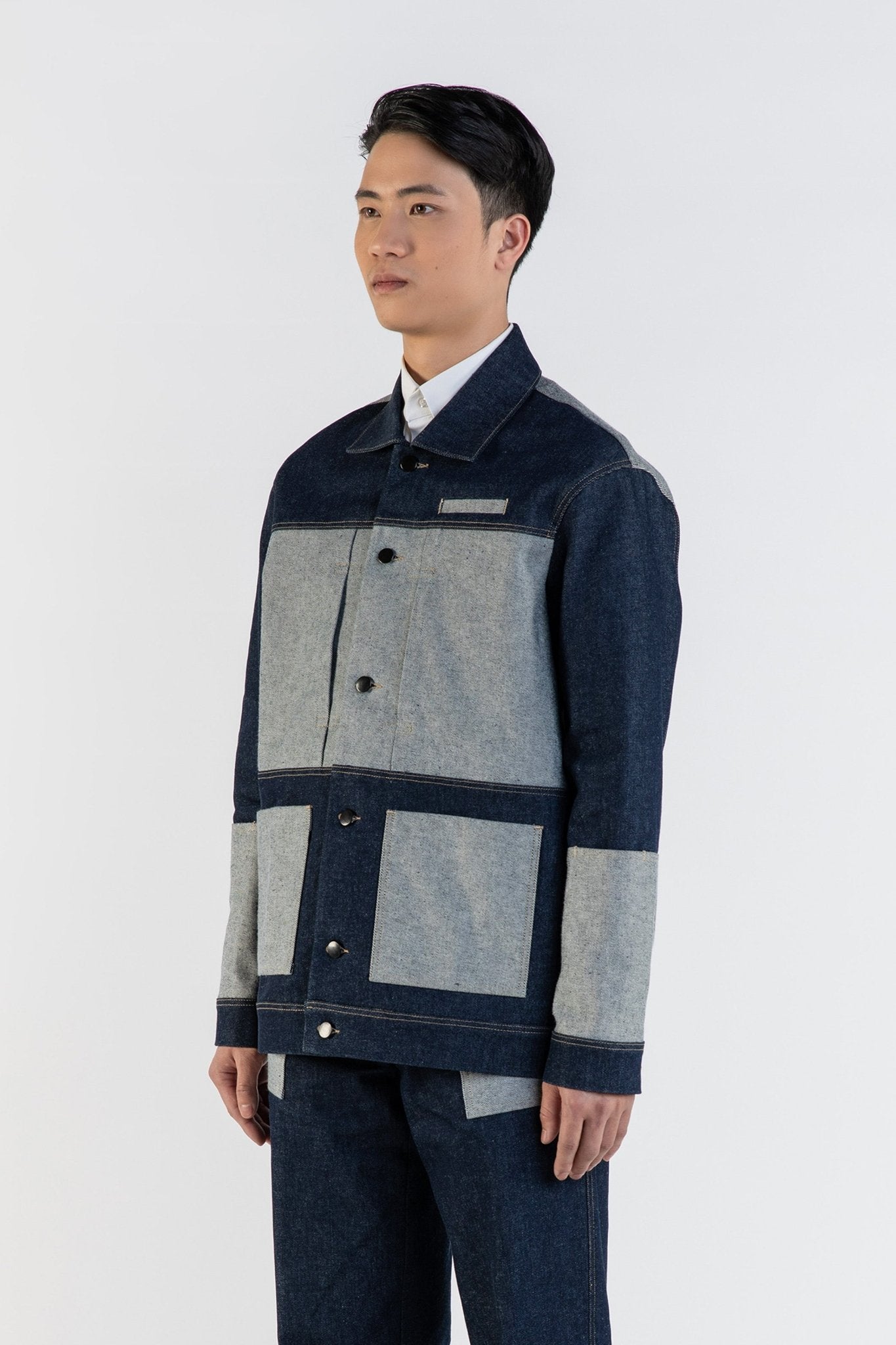 LA VESTE EN JEAN.