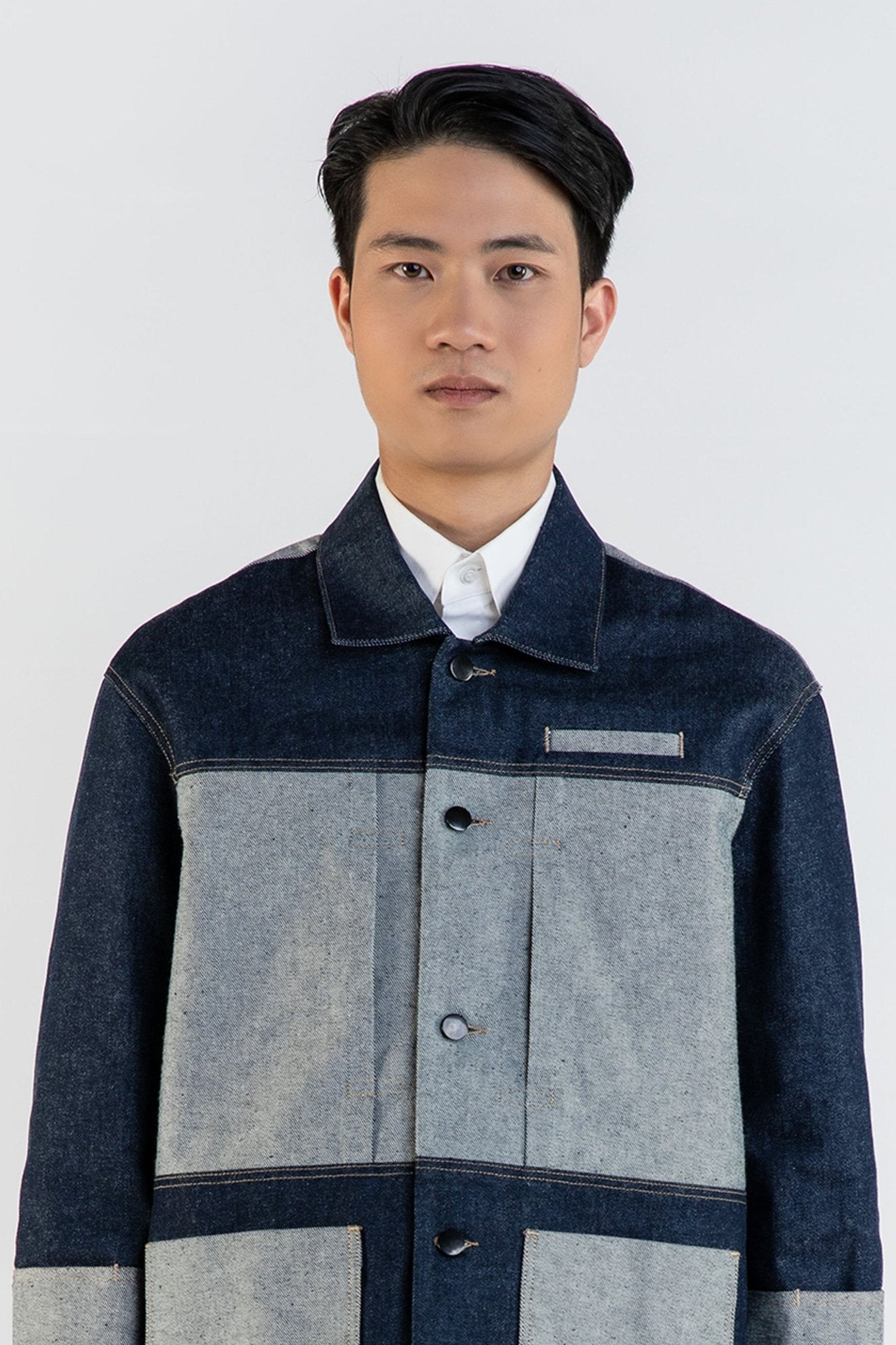 LA VESTE EN JEAN.