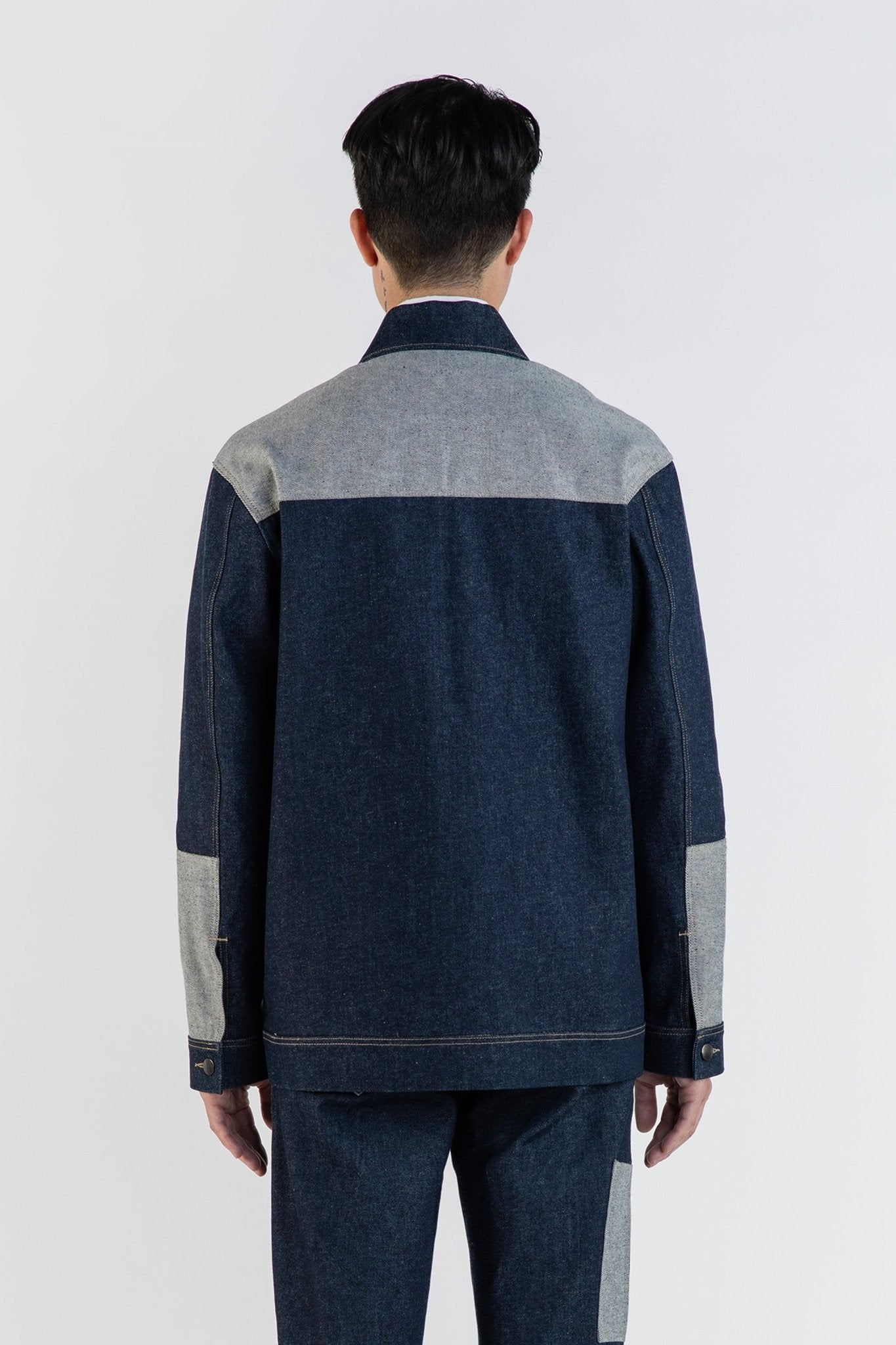 LA VESTE EN JEAN.
