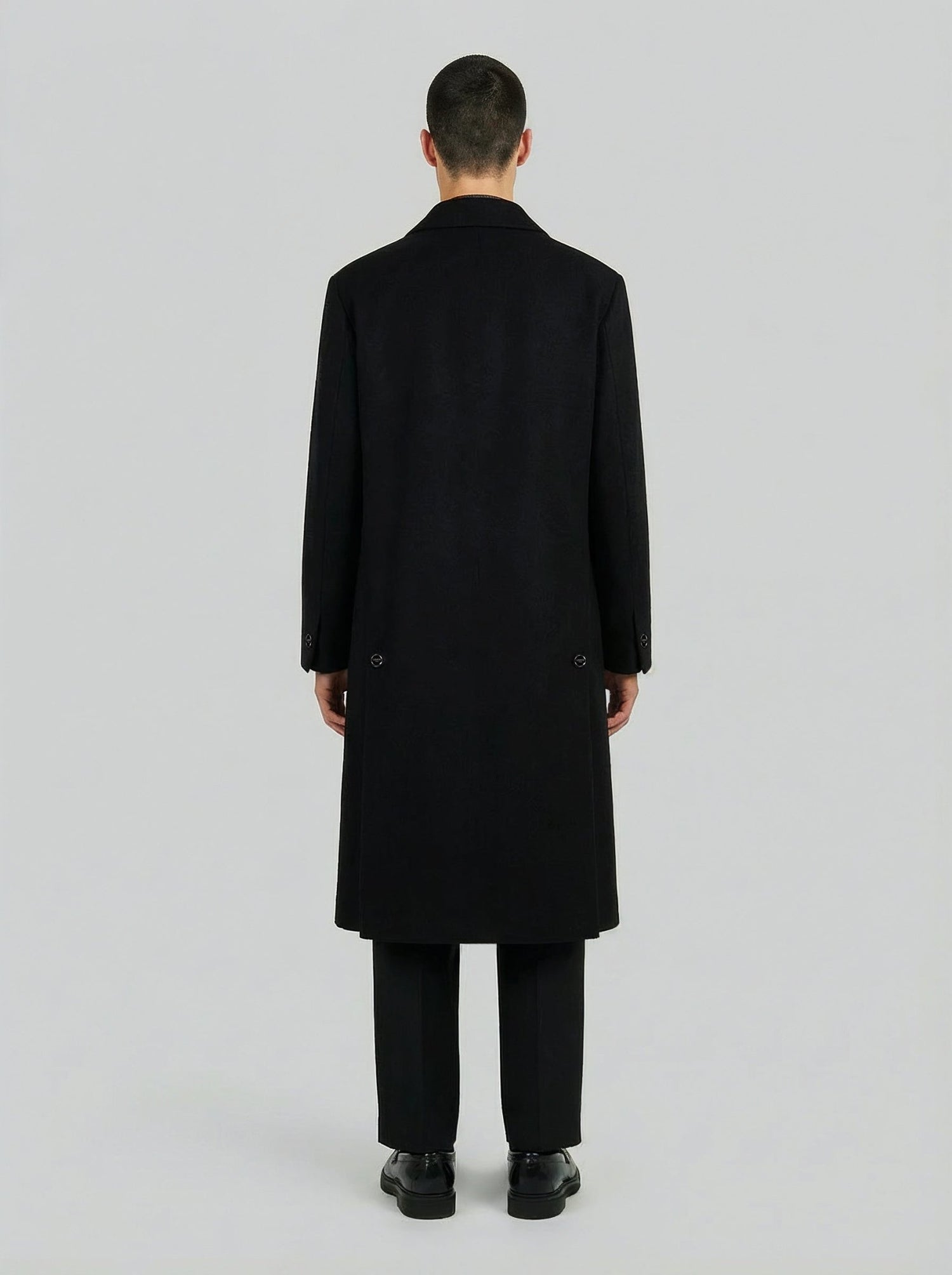 LE MANTEAU NOIR LONG MINIMALISTE EN LAINE - Lebrun Paris