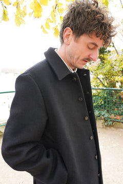 Le manteau noir long en laine minimaliste - Lebrun Paris